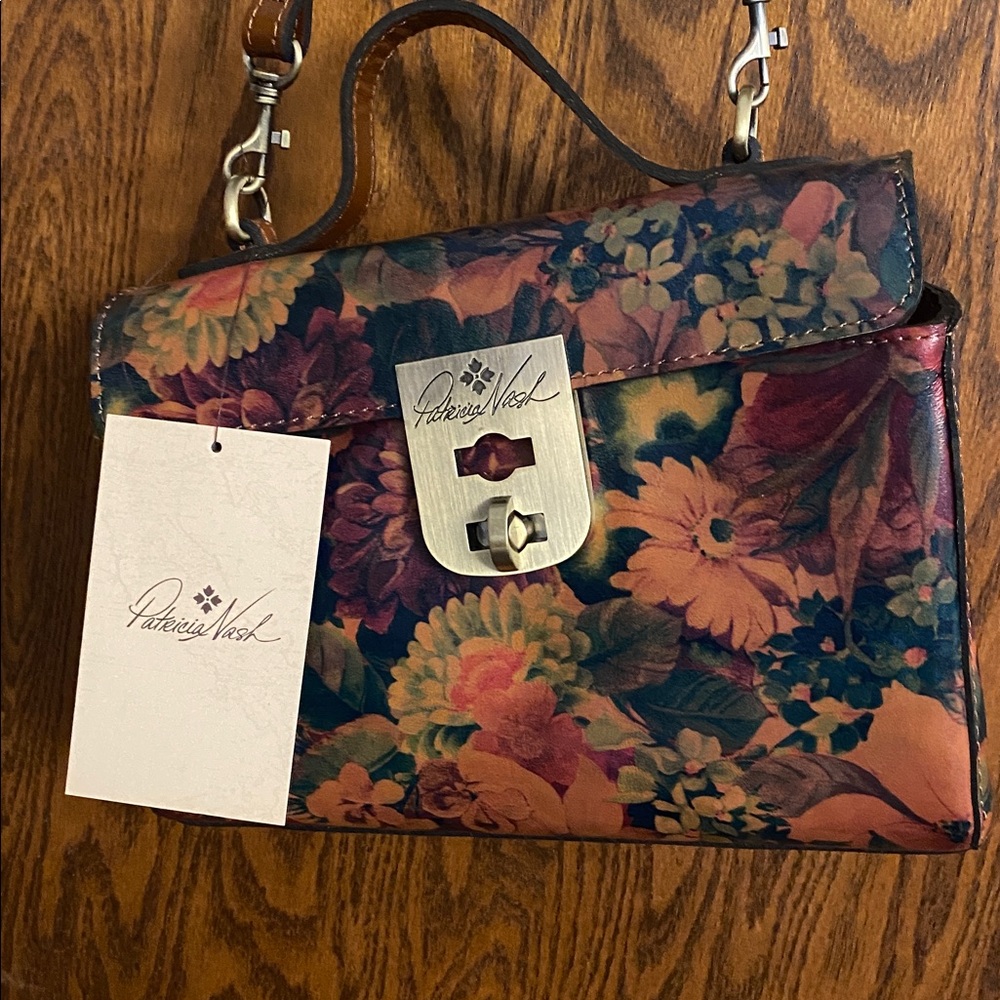 NWT Patricia Nash crossbody